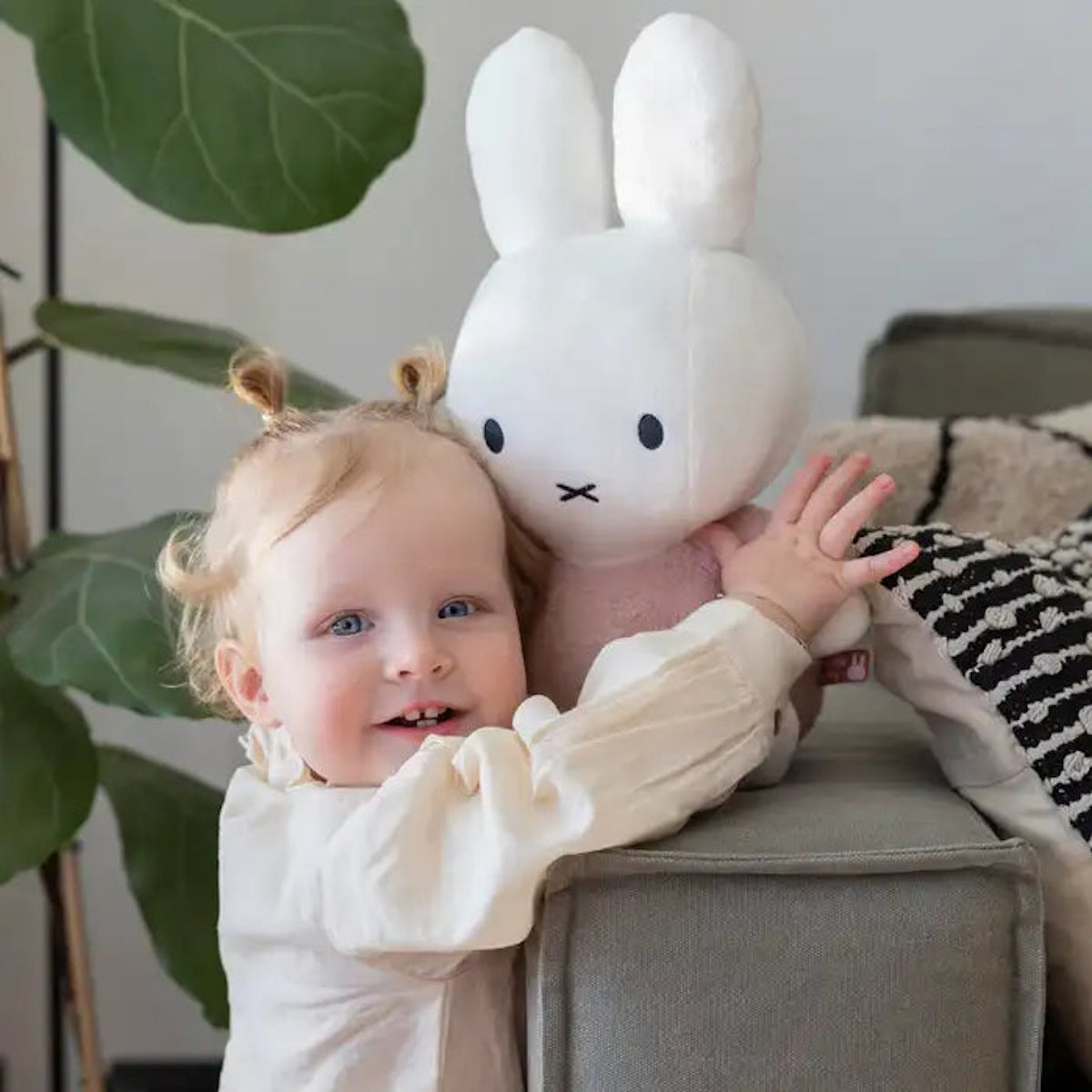 Miffy Cuddly Toy Fluffy - Pink 35cm