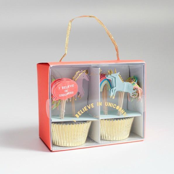 I Believe In Unicorns Cupcake Set