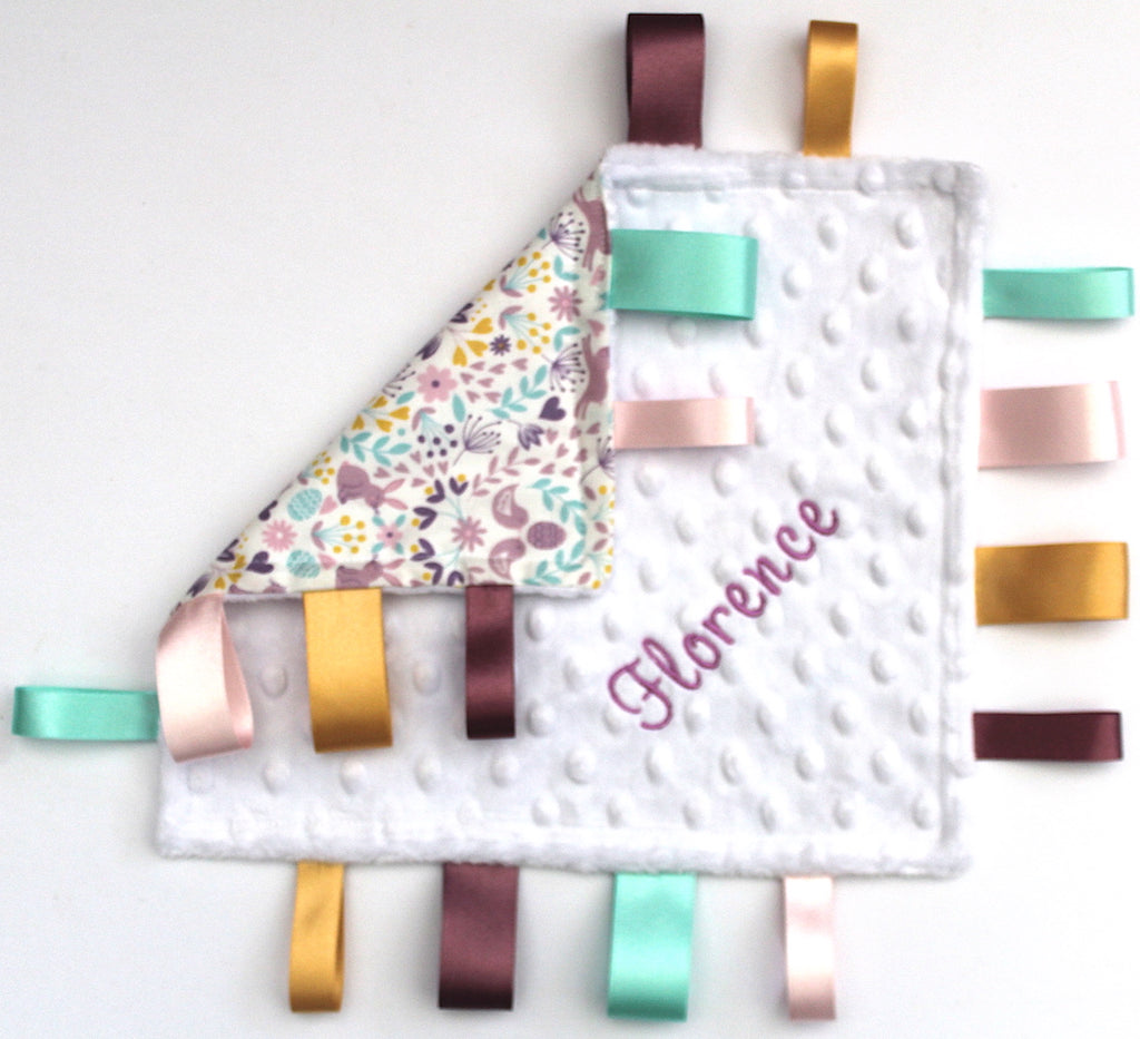 Spring Taggy Comforter