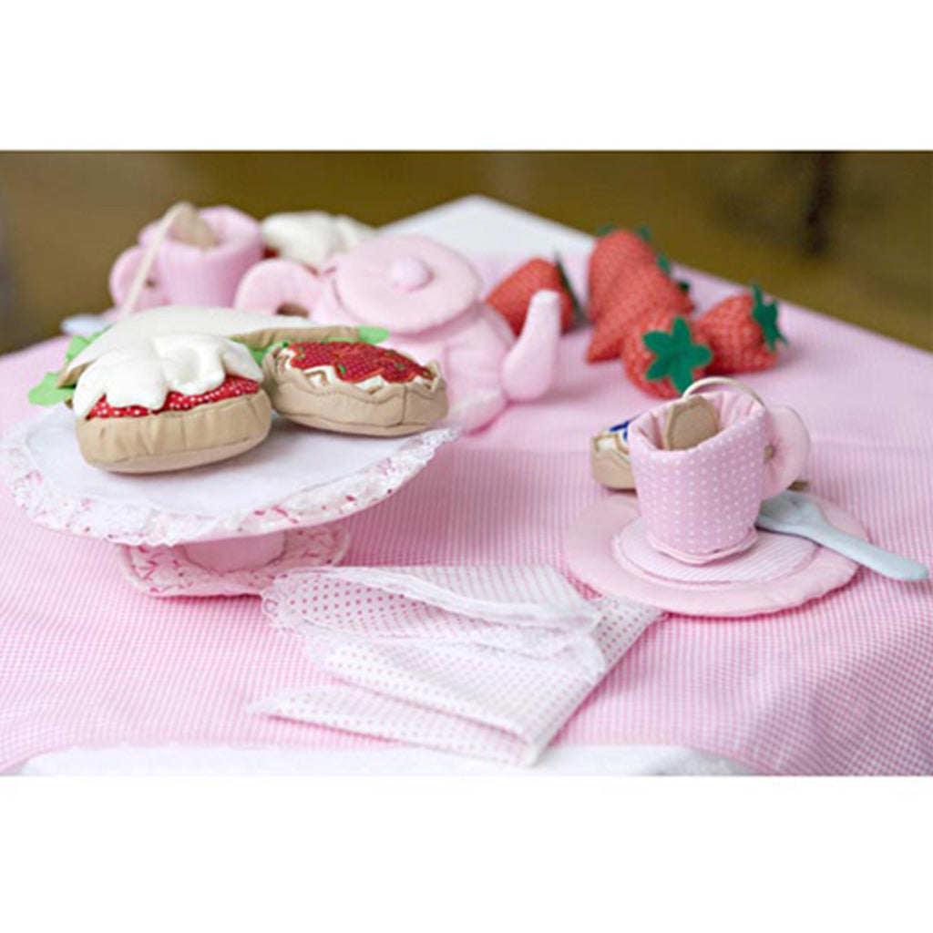 Oskar and ellen little girls shabby chic English tea set pink teapot cups